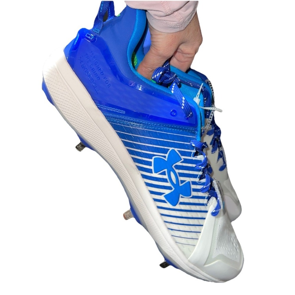 (233/2)Size 15 under armour Yard Low Metal Baseball Cleats White And Blu Size 15